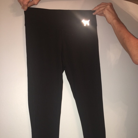 Never worn black leggings - Picture 2 of 4